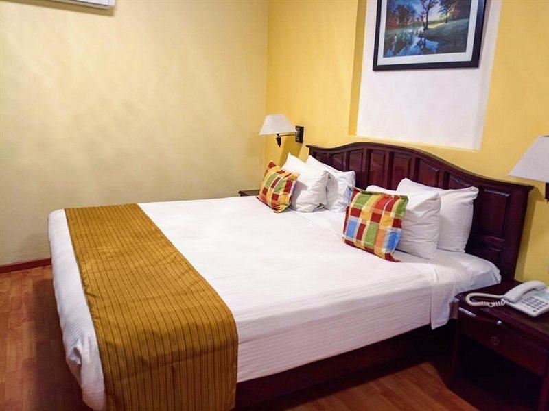 Hotel Madan Cardenas Екстер'єр фото