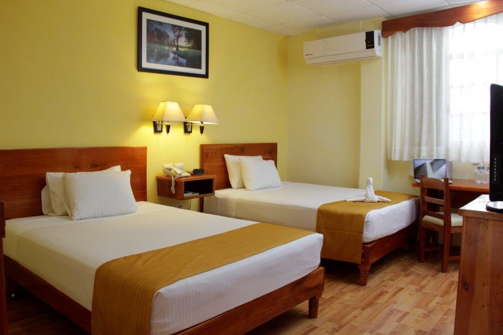 Hotel Madan Cardenas Екстер'єр фото